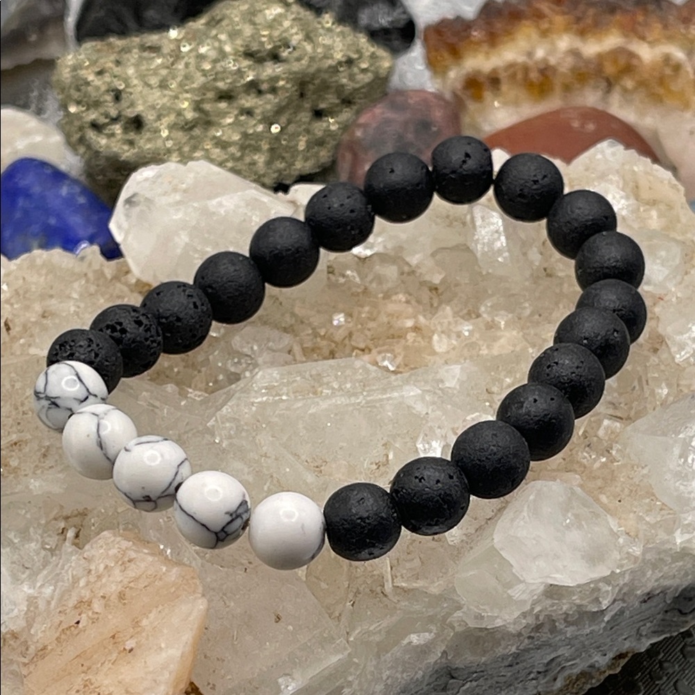 3.19.26-23 Howlite & Lava Beaded Stretchy Bracelet